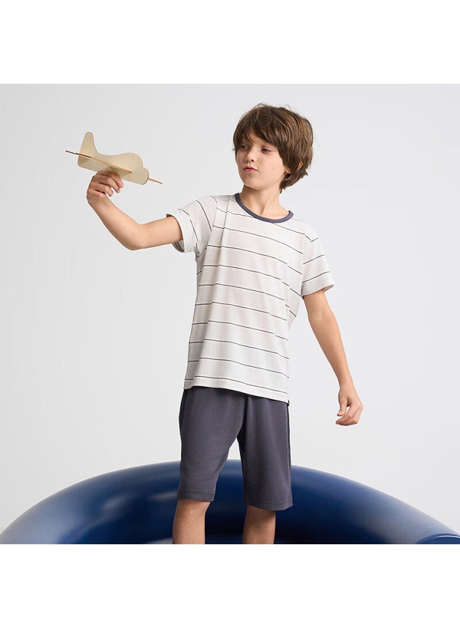 Aimer kids طقم قميص قصير الأكمام وسروال قصير للأطفال من إيمر - خطوط رمادية وبيضاء 150 - Image 4