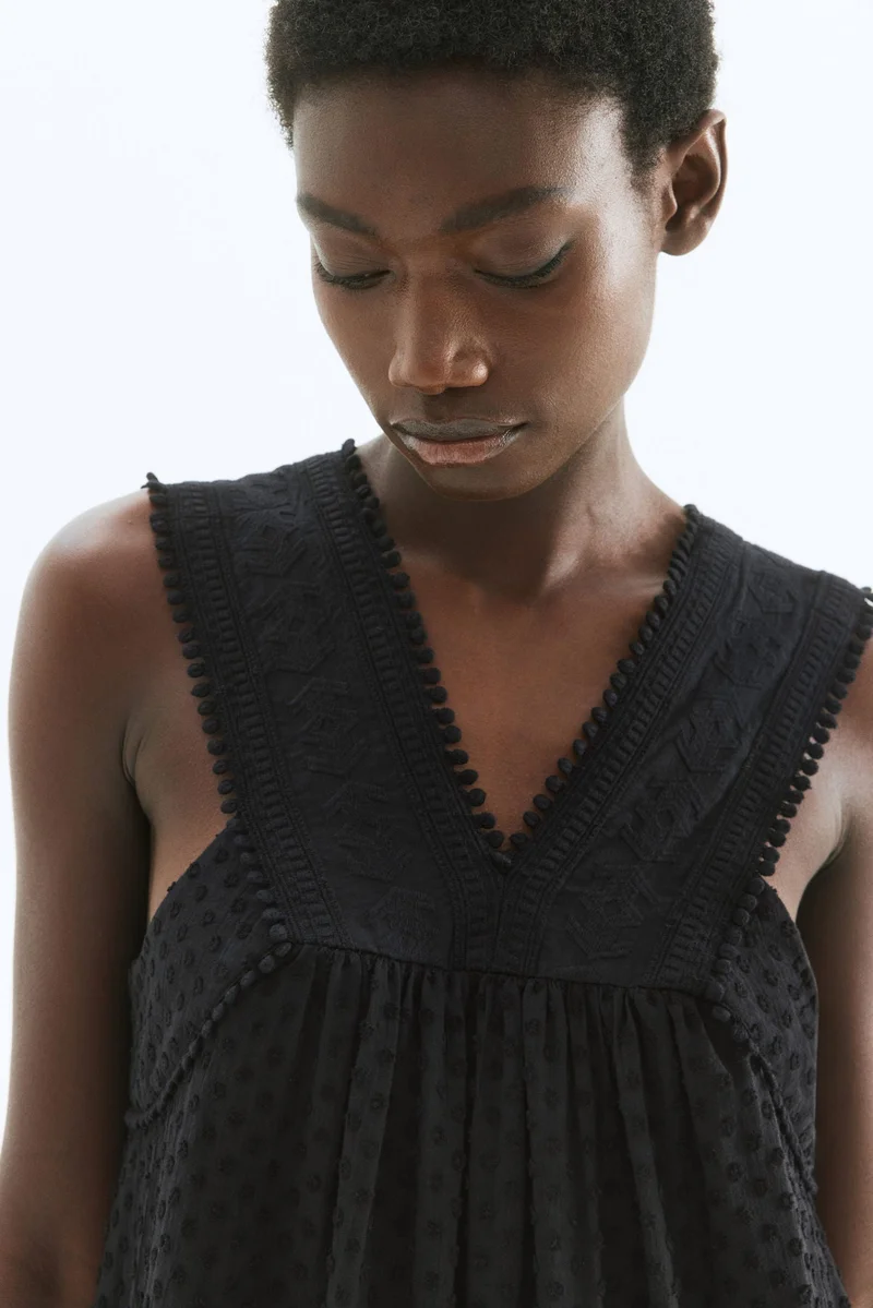 اتش اند ام فستان قطني مطرز