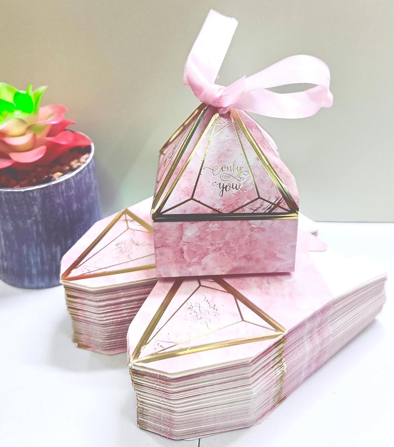 VRB Dec 20 قطعة صناديق هدايا صغيرة على شكل ماسة للتغليف / صناديق هدايا للتقديم ، صناديق هدايا فارغة ، صناديق هدايا للتقديم ، هدايا العودة ، الشوكولاتة ، الفواكه المجففة ، هدايا الزفاف و البوجا. (20 قطعة وردية مع شريط) - Image 1