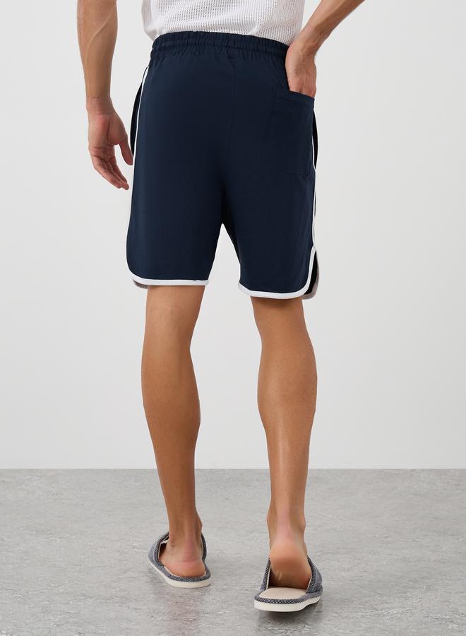 ستايلي شورت ستايلي محبوك بطبعة وتفاصيل متباينة - Image 4