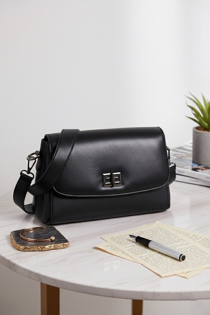 حقيبة كتف سوداء أنيقة كروسبودي - Image 2