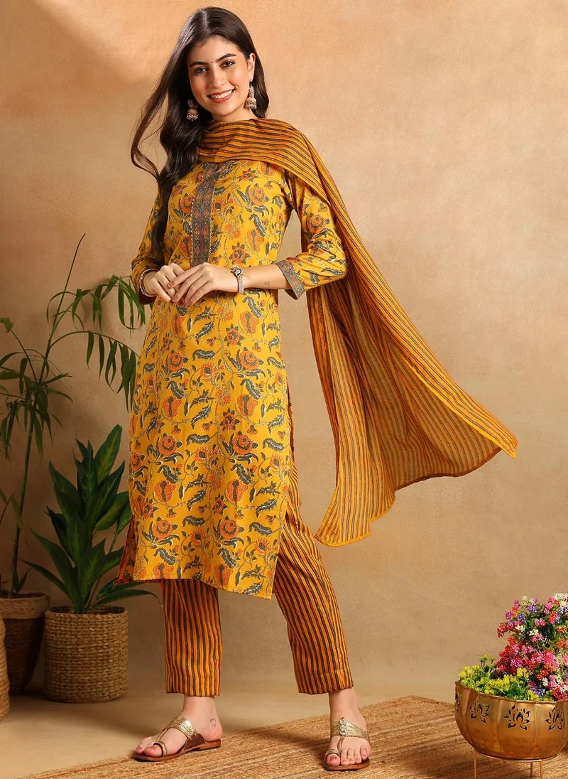 ZERESOUQ Yellow Rayon Blend Floral Printed Straight 3-Piece Kurta Set