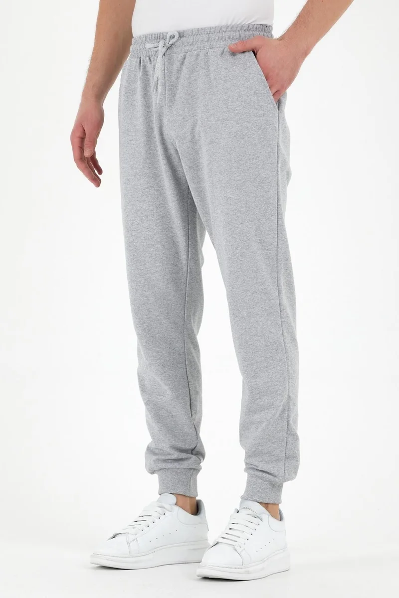 ميتاليك Gray Men's Sweatpants with Label Back and Side Pockets Regular Fit