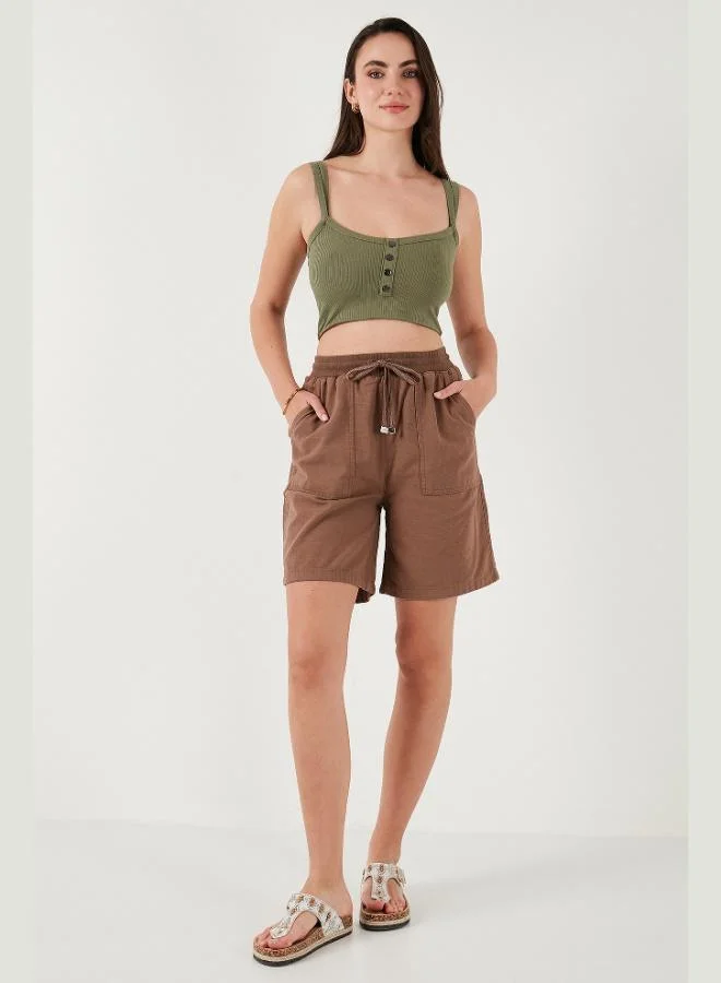 ليلا شورت قصير نسائي بخصر عالٍ وجيوب من قطن ليلا