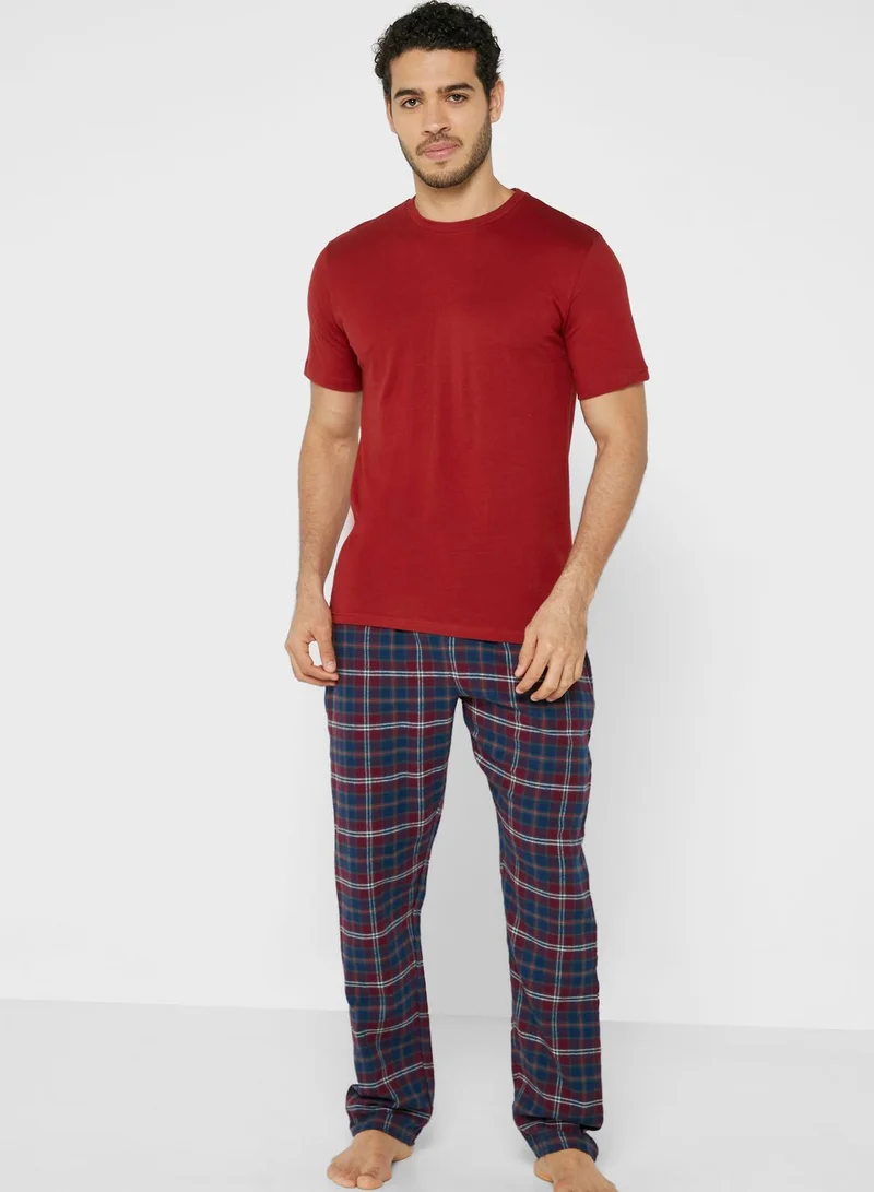 Seventy Five T-Shirt & Checked Pyjama Set