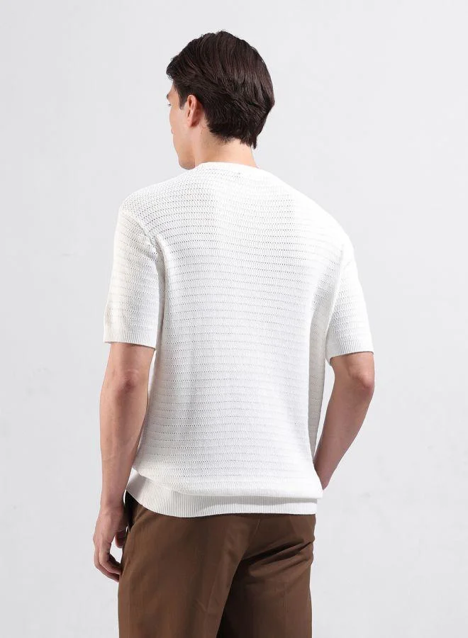 شركة المرآب الهندية Men Slim Fit Textured Crew Neck Half Sleeves T-Shirt