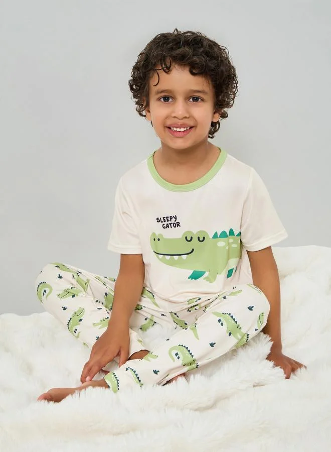 Styli Boys Graphic Print Short Sleeve T-Shirt With Pyjama Set