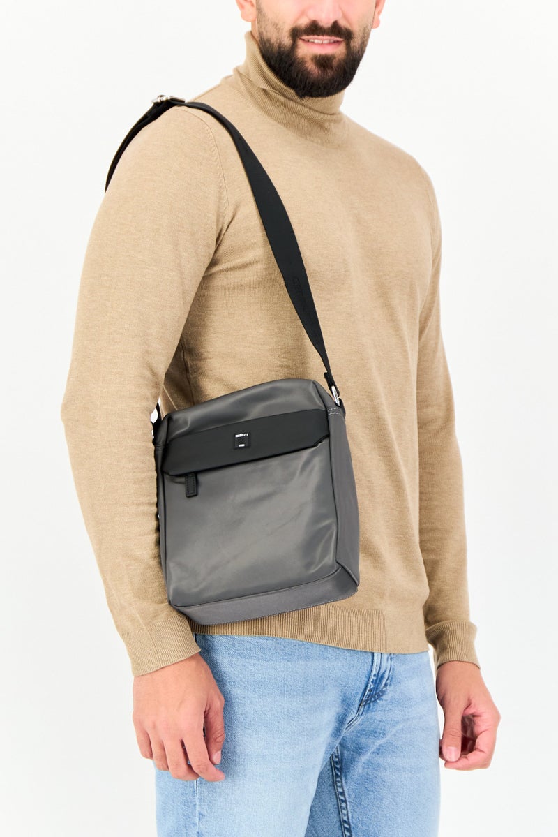 CERRUTI 1881 Men Brand Logo Cross Body Bag, Grey  - Image 2
