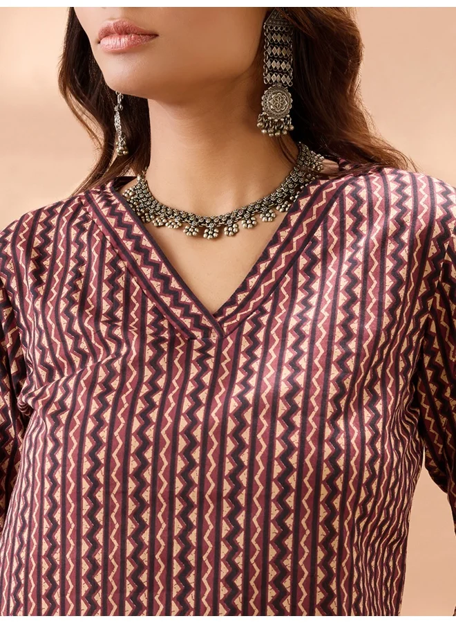 globus Women Maroon Geometric Print V-Neck Calf Length Straight Kurta & Pant Set
