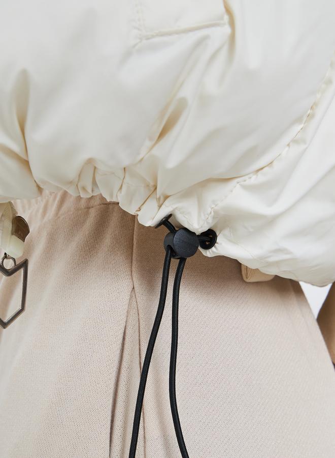 ستايلي جاكيت قصير مبطن بقصة عادية - Image 4