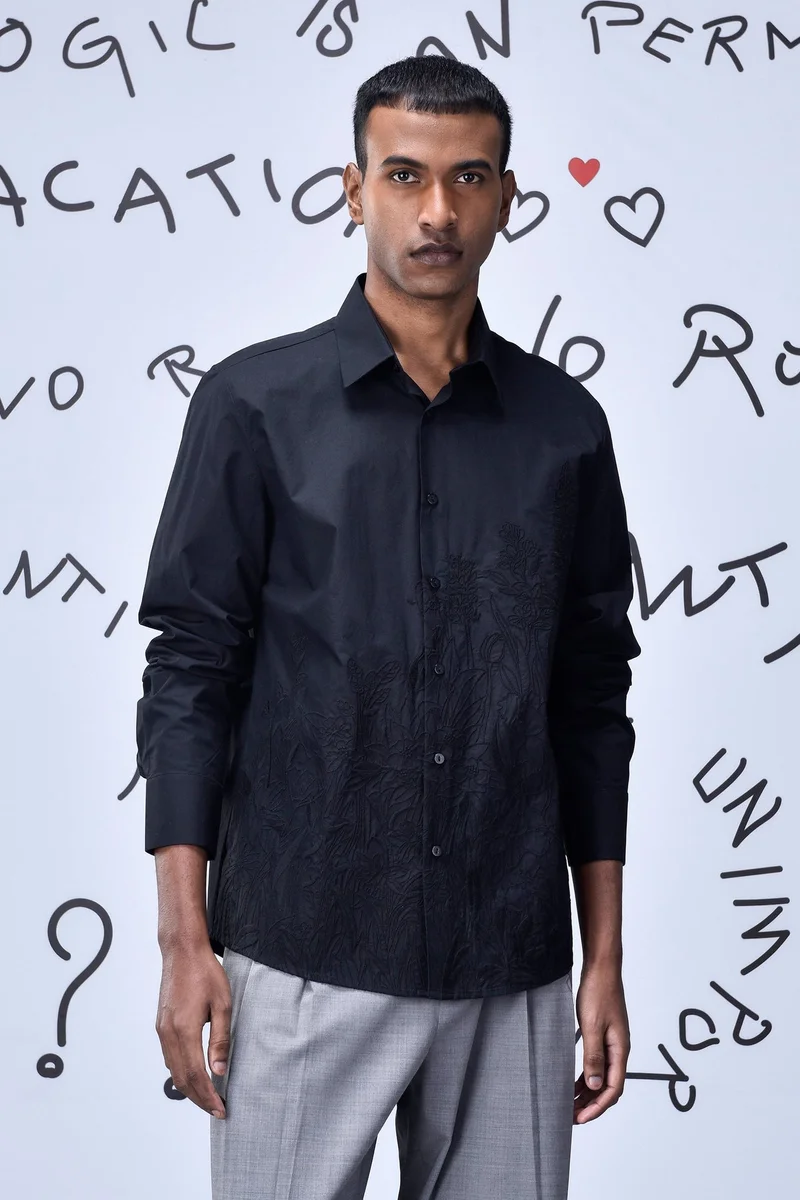 Genes Lecoanet Hemant قميص مطرز بخيوط الحديقة بقصة عادية - أسود