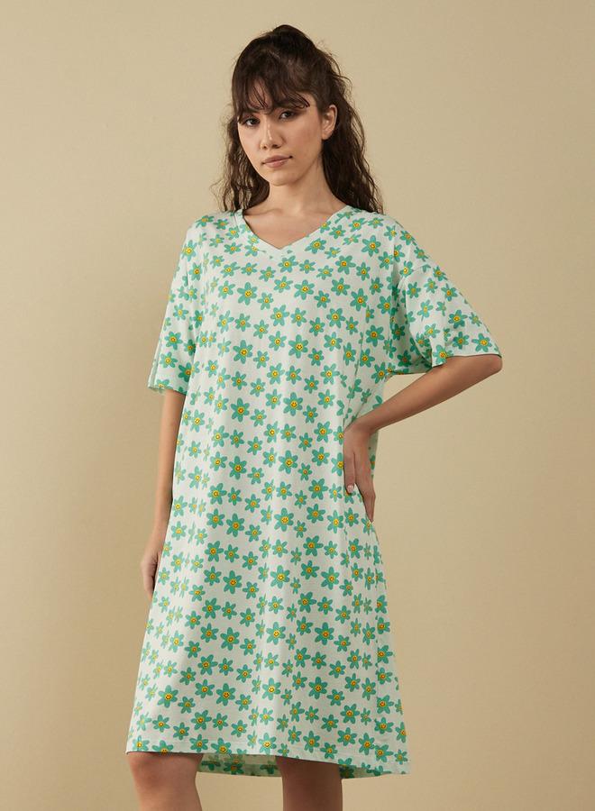 سبلاش فيڤ قميص نوم بطبعة زهور بياقة على شكل - Image 1