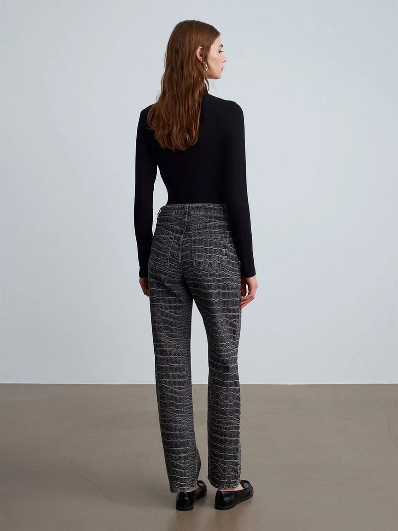 DILVIN High-Waist Straight Leg Textured Jeans - Image 2