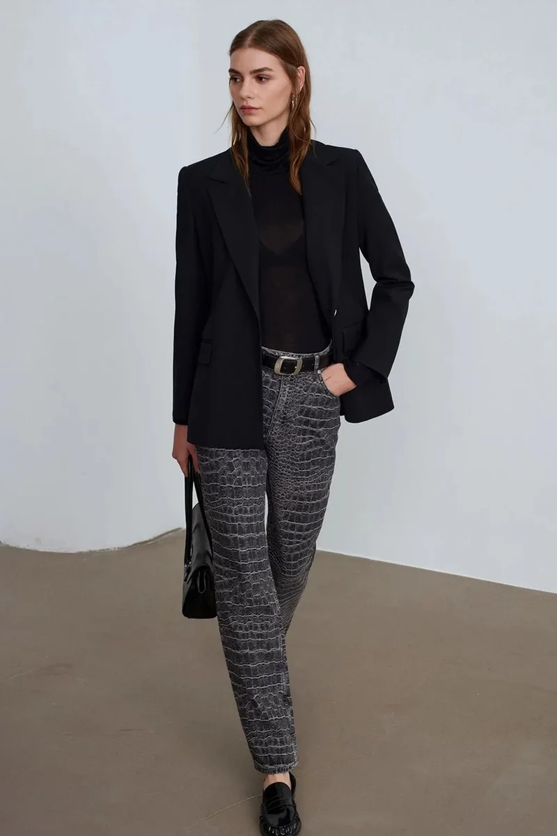 DILVIN High-Waist Straight Leg Textured Jeans