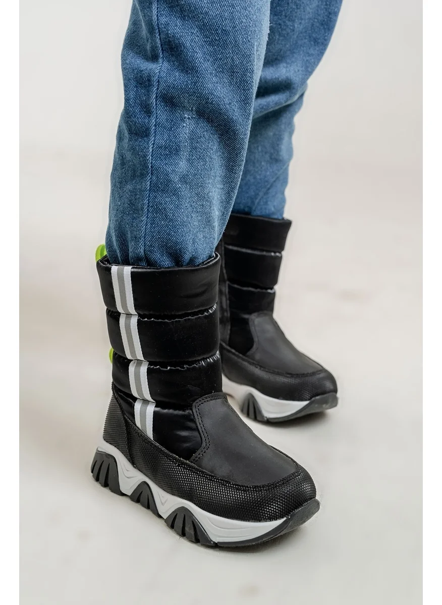 ام ان بي سي Boys Black Faux Leather Fur Anatomical Snow Boots