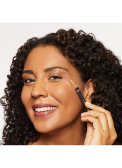 IT COSMETICS فرشاة خافي عيوب مزدوجة من هيفينلي لوكس 2 طرفين 2 في 1 للسوائل وكريم خافي العيوب تخلص من العيوب مع شعر لوكس الحائز على جوائز  - Image 4