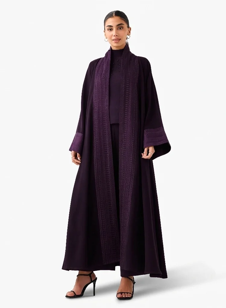 Hadiyath Al Madinah Classic Threadwork Abaya - HM