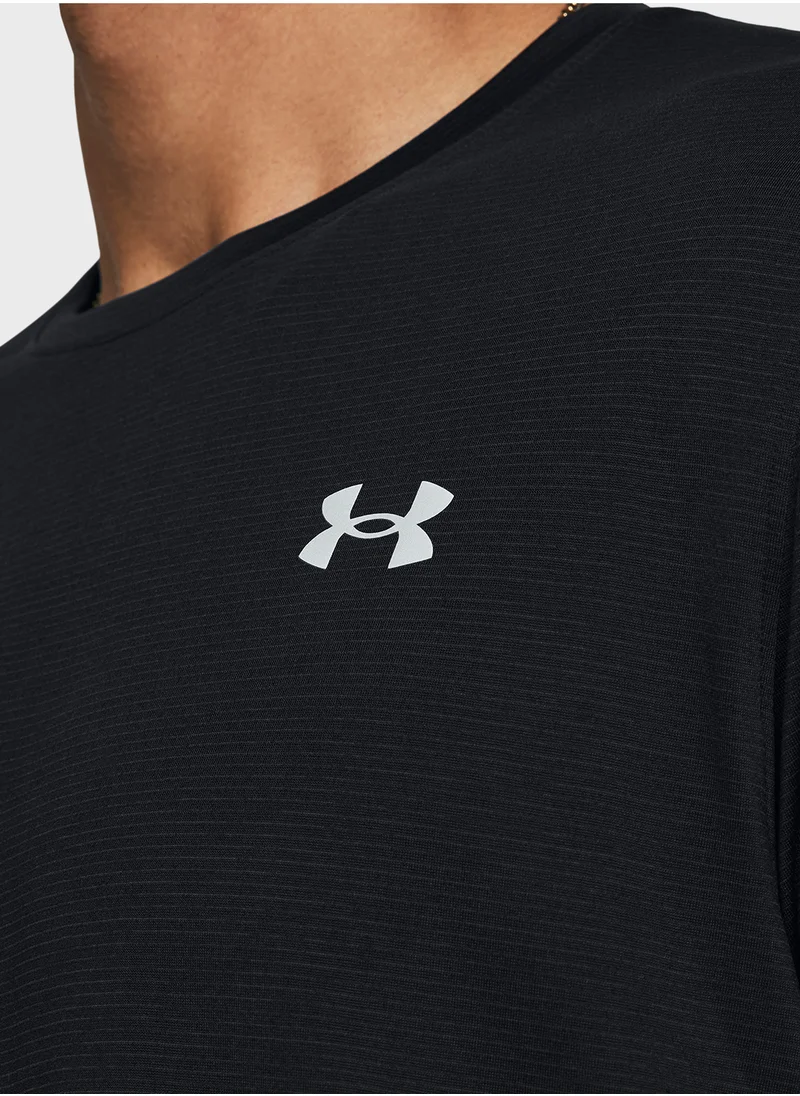 اندر ارمور Launch Longsleeve T-shirt