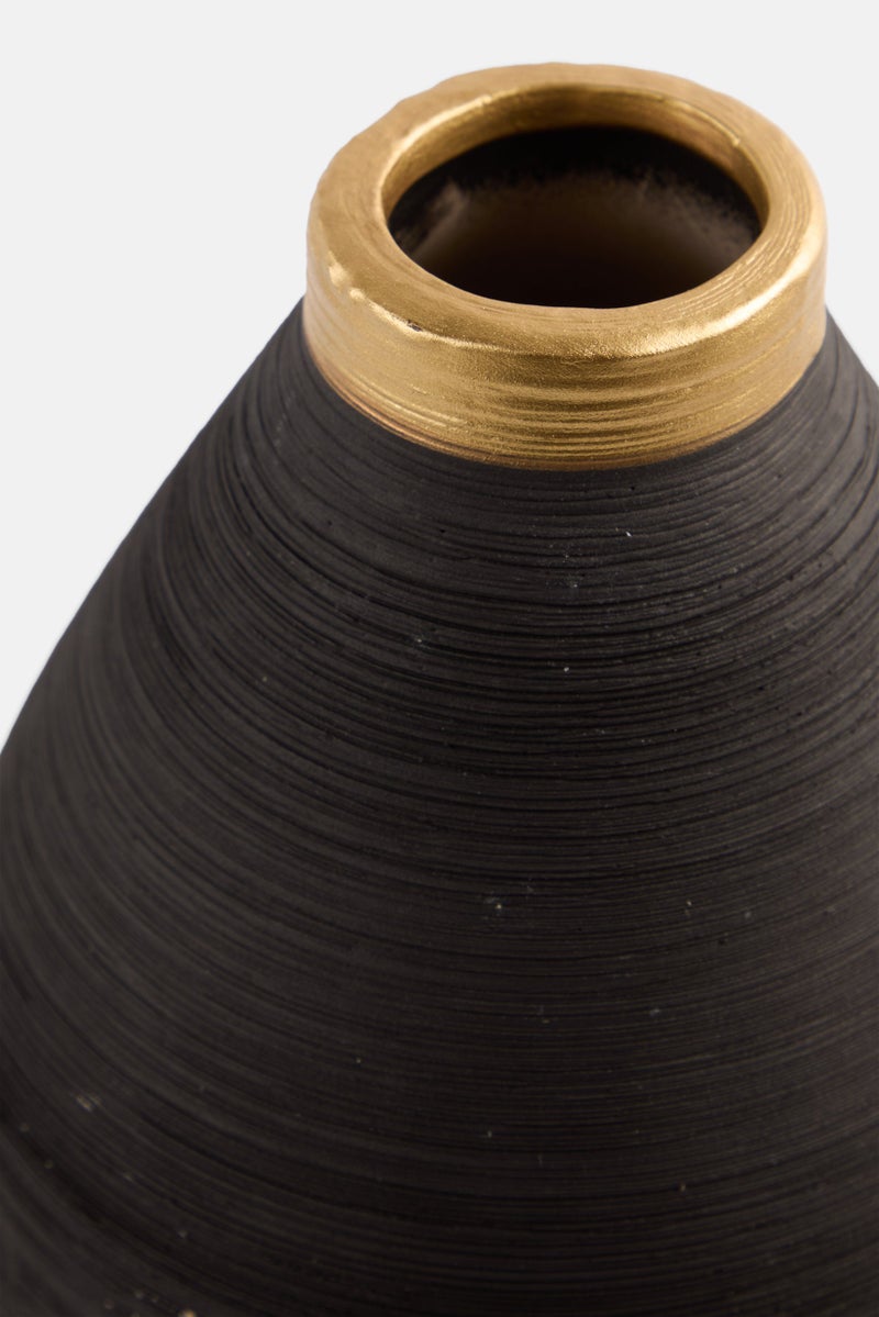 Muy Mucho Ceramic Vase 33 H x 12 D cm, Black/Gold - Image 3