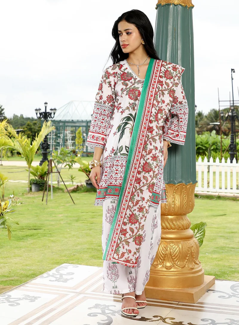 QISSA  Women's Floral-Harmony Imrpint Kurta Set For Ethnic Wear | V-Neck, Quarter Regular Sleeves | Floral Print Woven Fabric | 3 Piece Kurta Set Designed For Casual & Evening Wear for Women | Best Price UAE