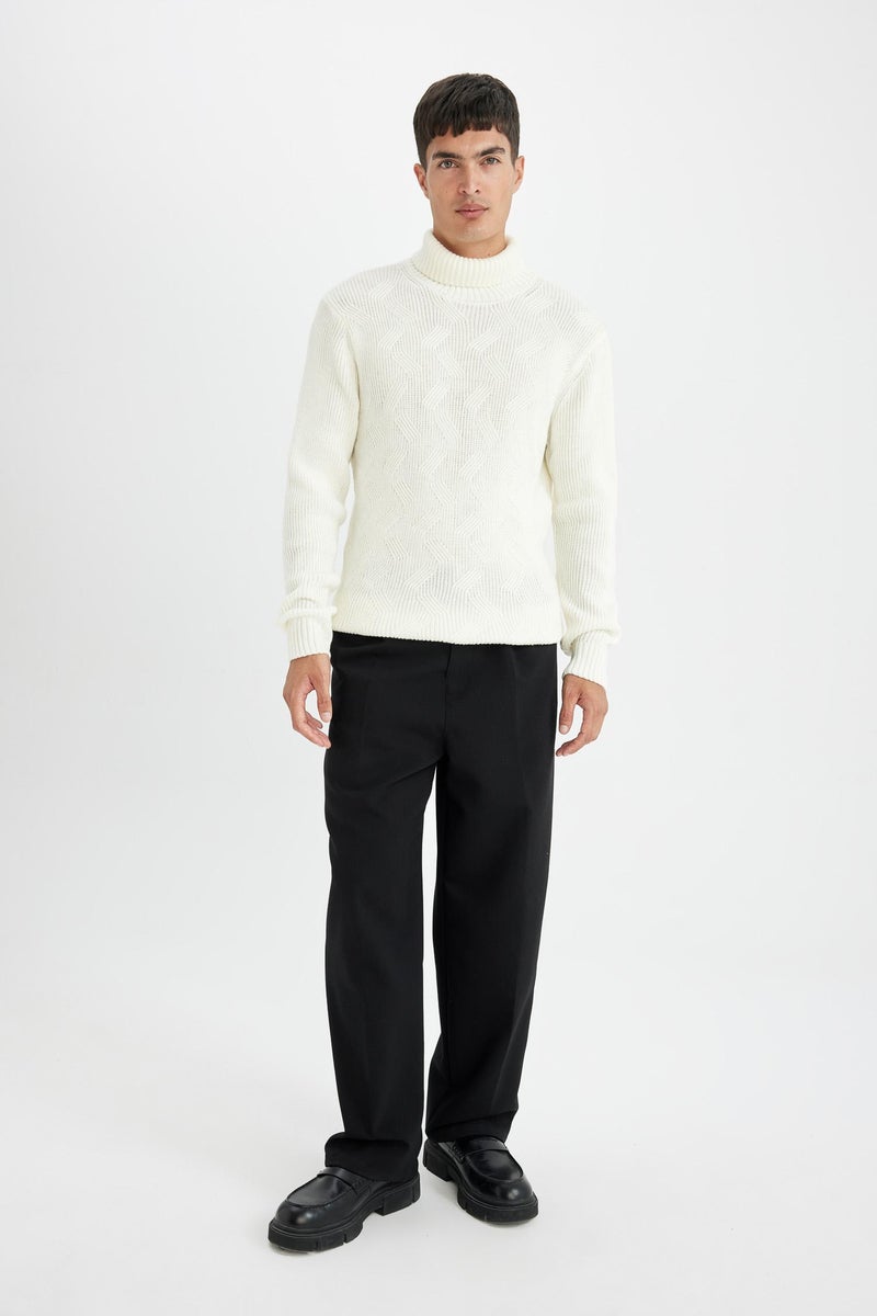 DeFacto White Man White Standard Fit Basic Knitwear Pullover Casual - Image 4