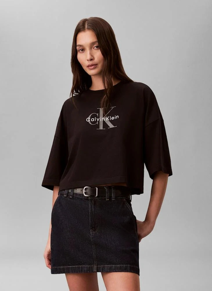 Calvin Klein Jeans  Casual Boxy Crop Monologo T-Shirt for Women | Best Price UAE