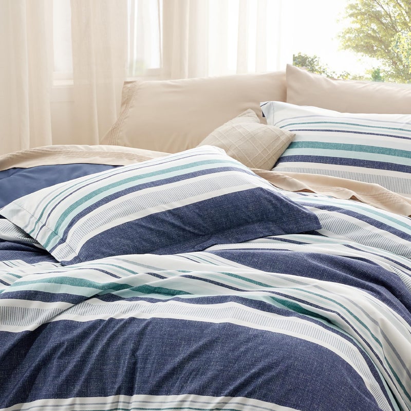 Bedsure مجموعة لحاف بيدشور لتوأم/توأم XL - مجموعة لحاف طويل إضافي للأولاد، فراش سكني مخطط، قطعتان، لحاف أزرق ناعم قابل للعكس وغطاء وسادة واحد - Image 3
