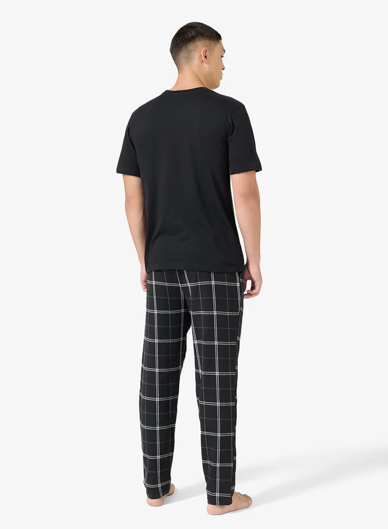 Robert Wood Nightwear T-Shirt & Pants Set