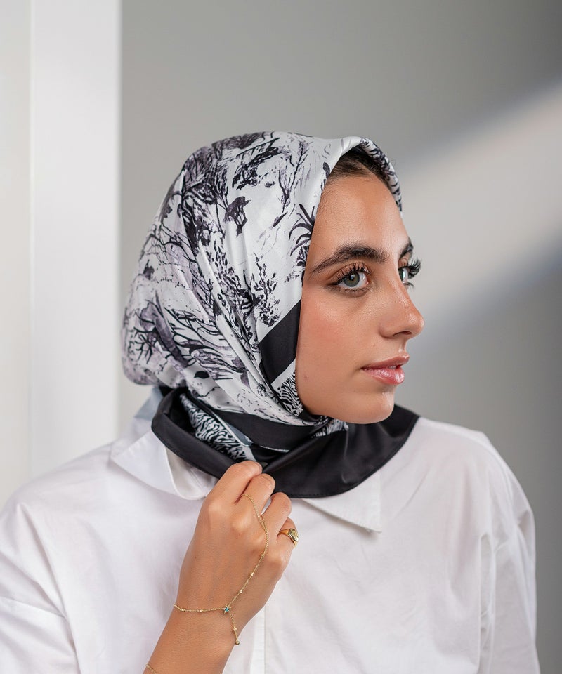 كايان طرحة ساتان أرماني وينك ساتان مربعة بتصميم مميز - متعدد الألوان - Image 2