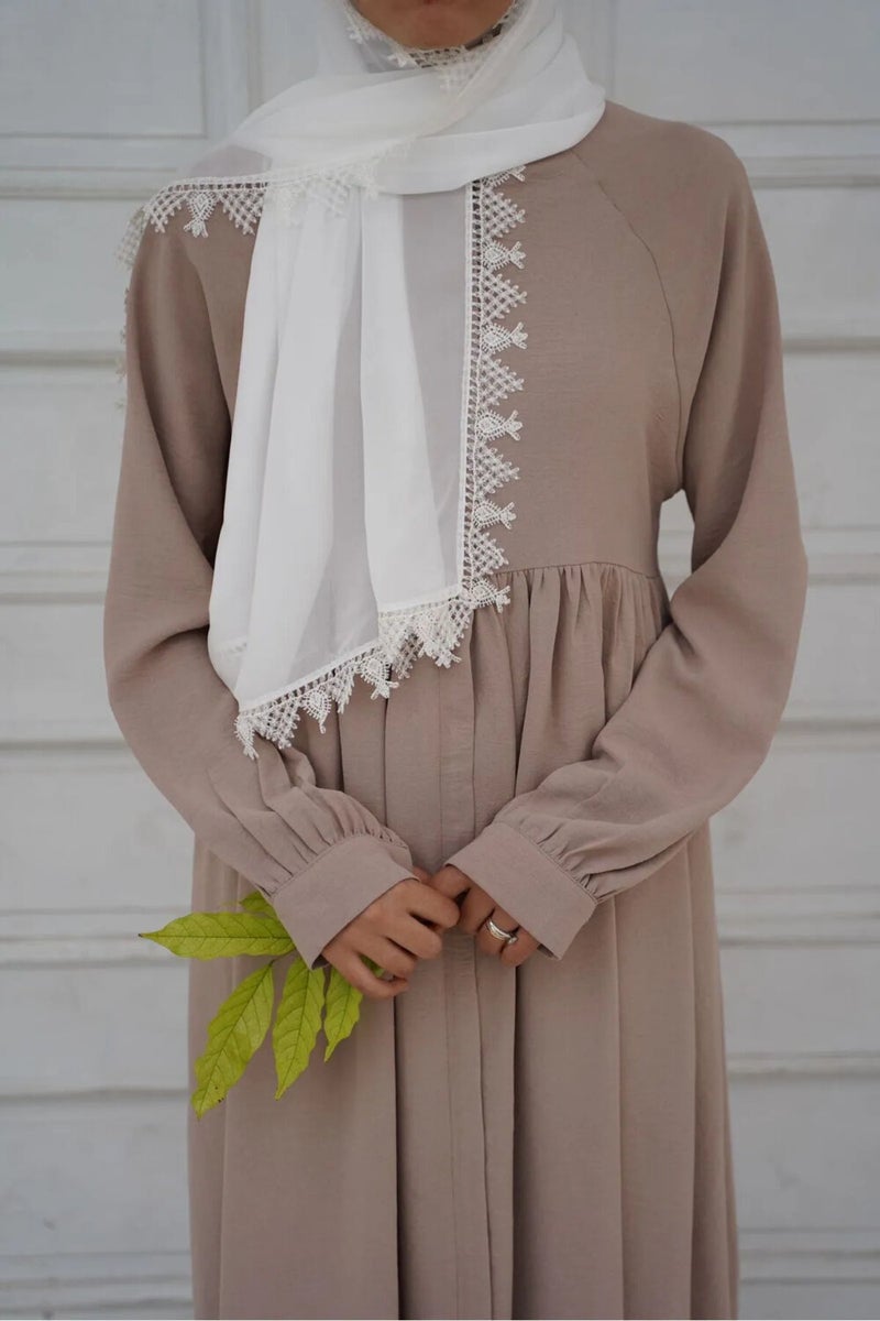 Shawl Secret Headscarf | Needle Lace | Prayer Scarf | Mawlid Scarf | Marriage Scarf | Islamic Scarf  - Image 1