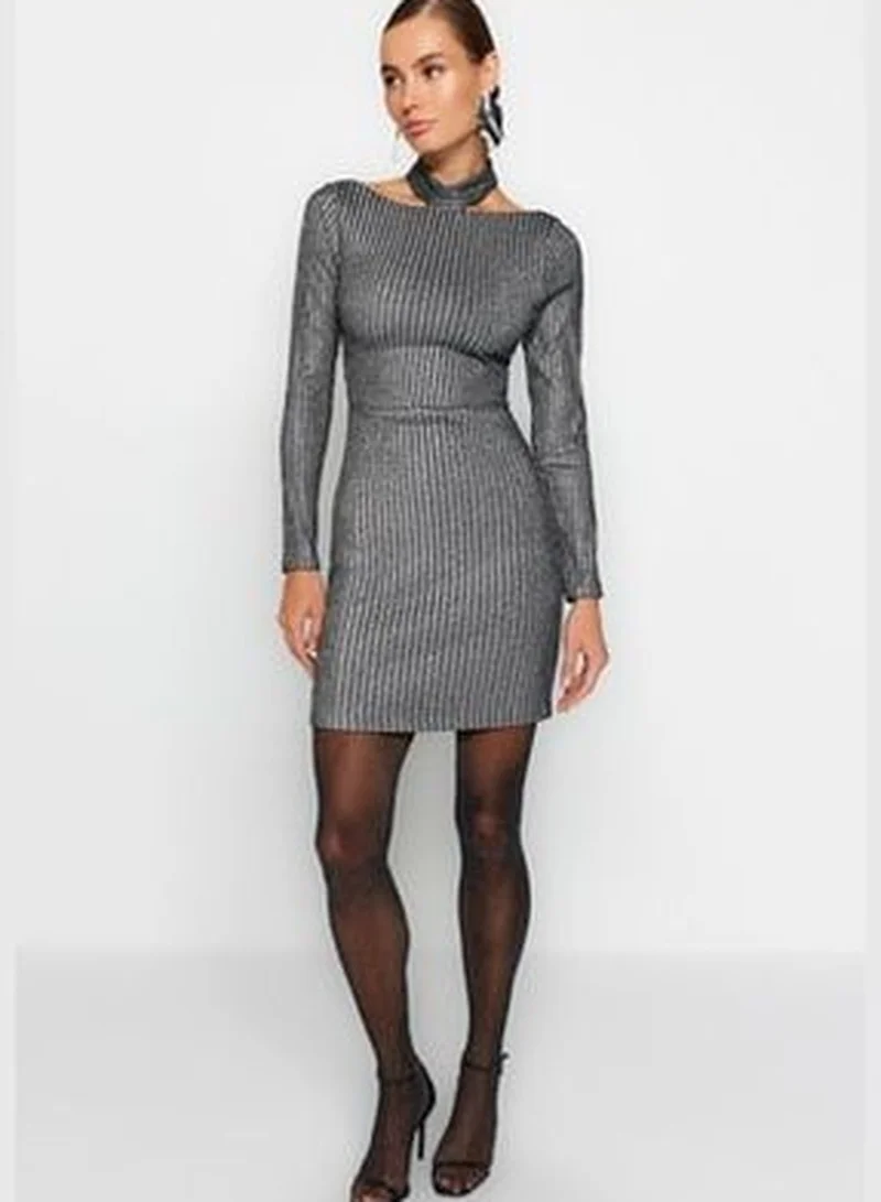 trendyol Gray Fitted Evening Dress TPRAW24EL00038