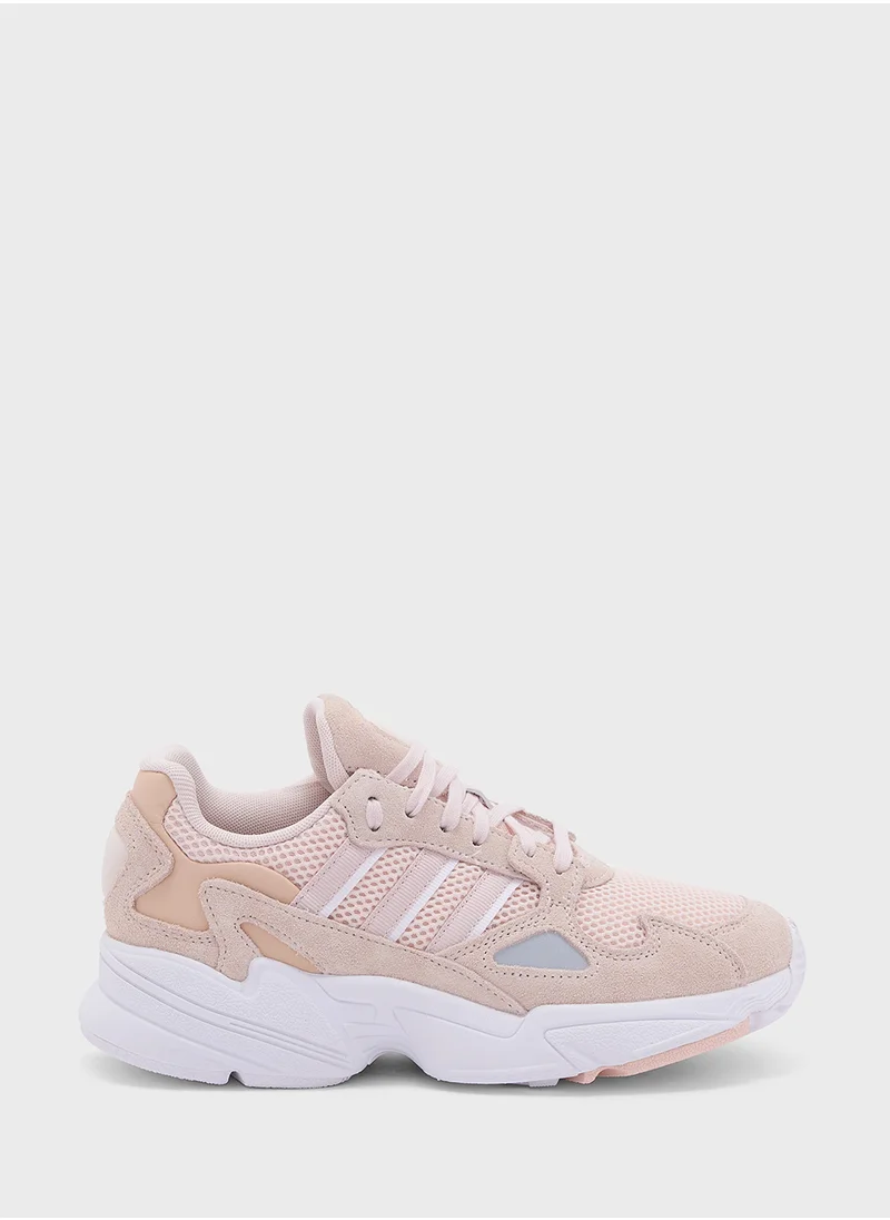 adidas Originals Falcon W