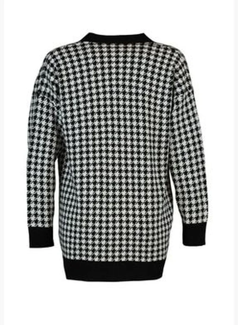 trendyol Black Wide Fit Knitwear Cardigan TWOAW22HI0179