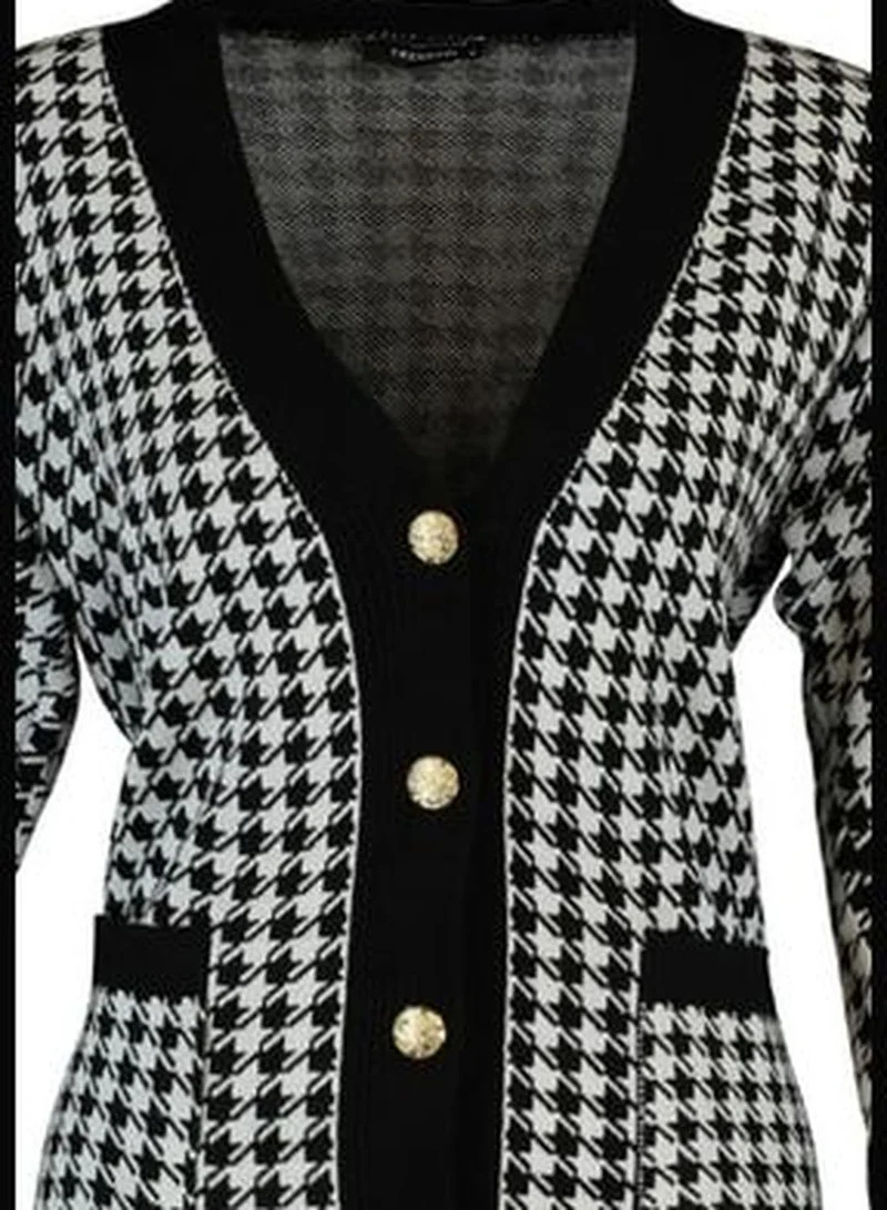 trendyol Black Wide Fit Knitwear Cardigan TWOAW22HI0179