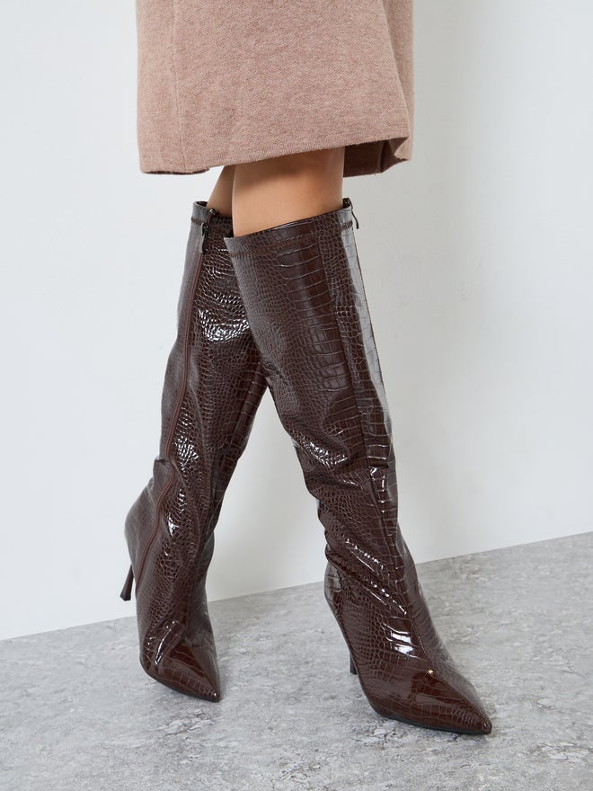 ستايلي أحذية برقبة طويلة بنية بنقوش - Image 1