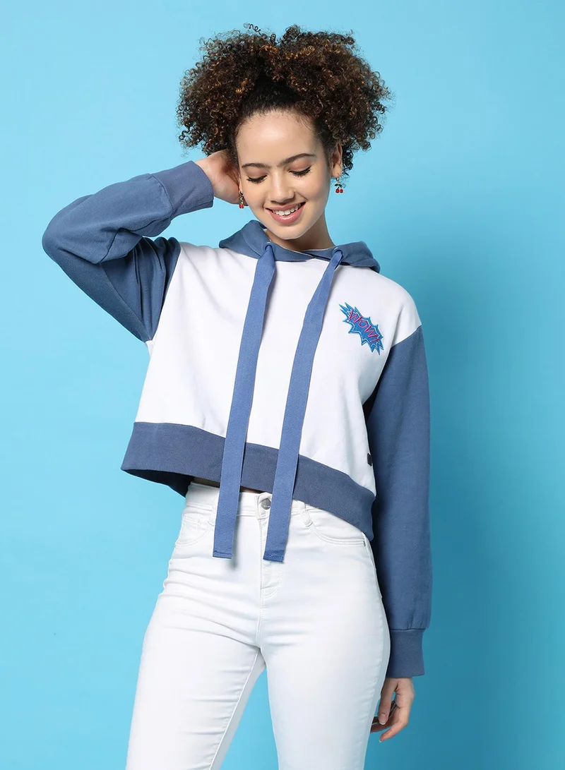 كامبوس سوترا هودي نسائي قصير أزرق وأبيض بألوان متناوبة للارتداء الكاجوال