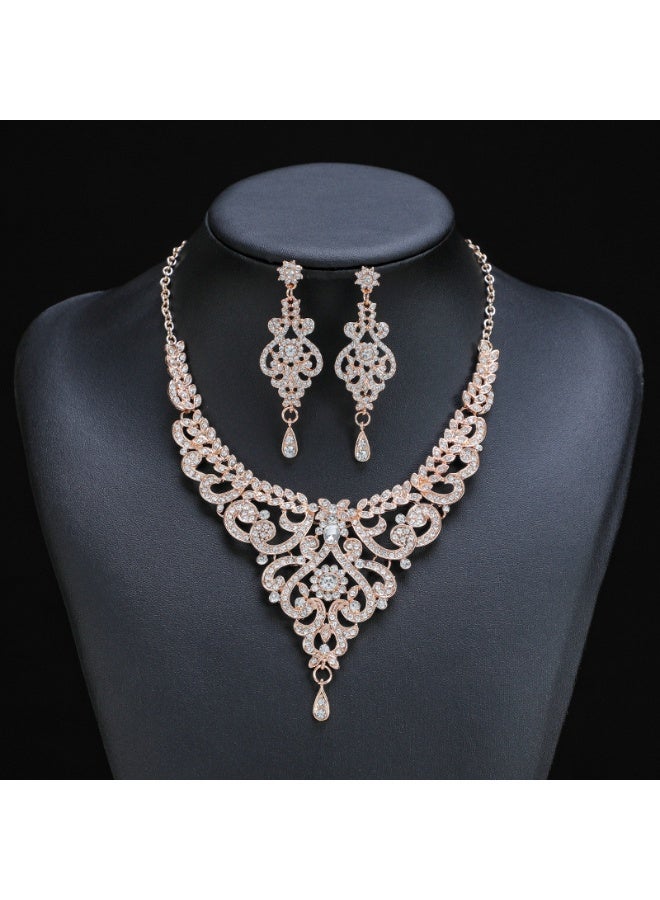 NIBEMINENT Vintage Royal Style Exaggerated Decorative Necklace