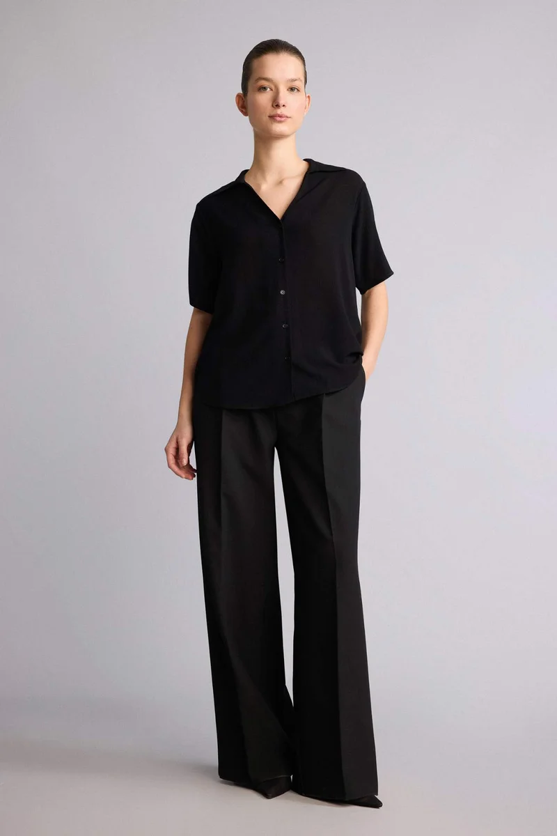ديفاكتو Regular Fit Flap Collar Crinkle Viscose Short Sleeve Shirt