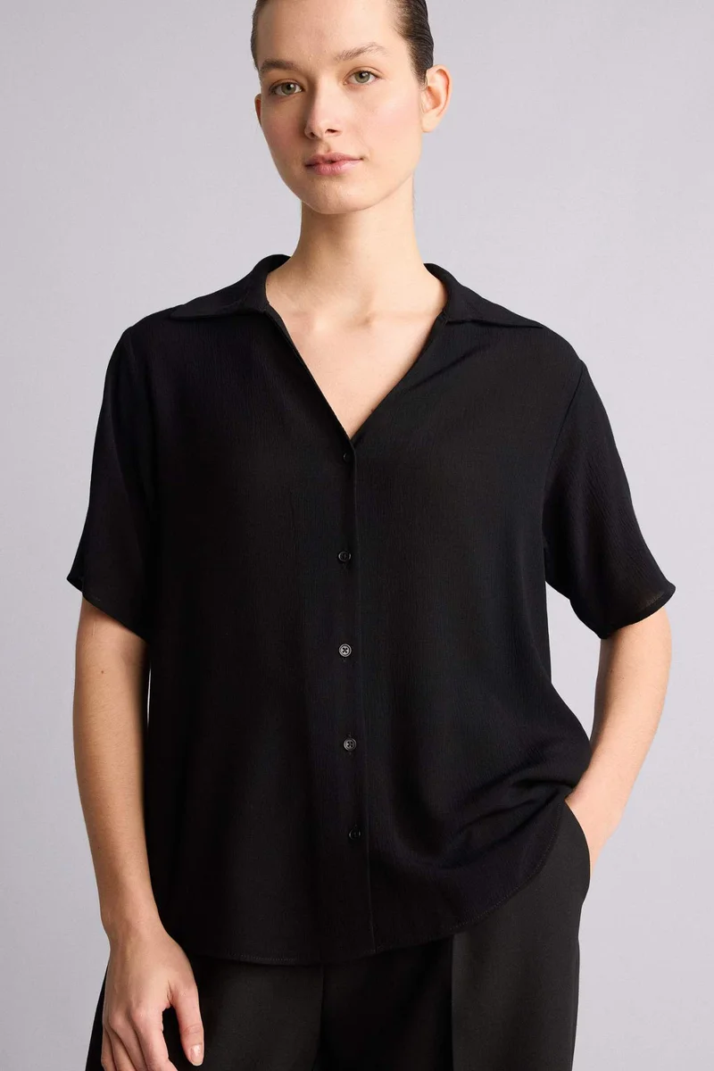 ديفاكتو Regular Fit Flap Collar Crinkle Viscose Short Sleeve Shirt