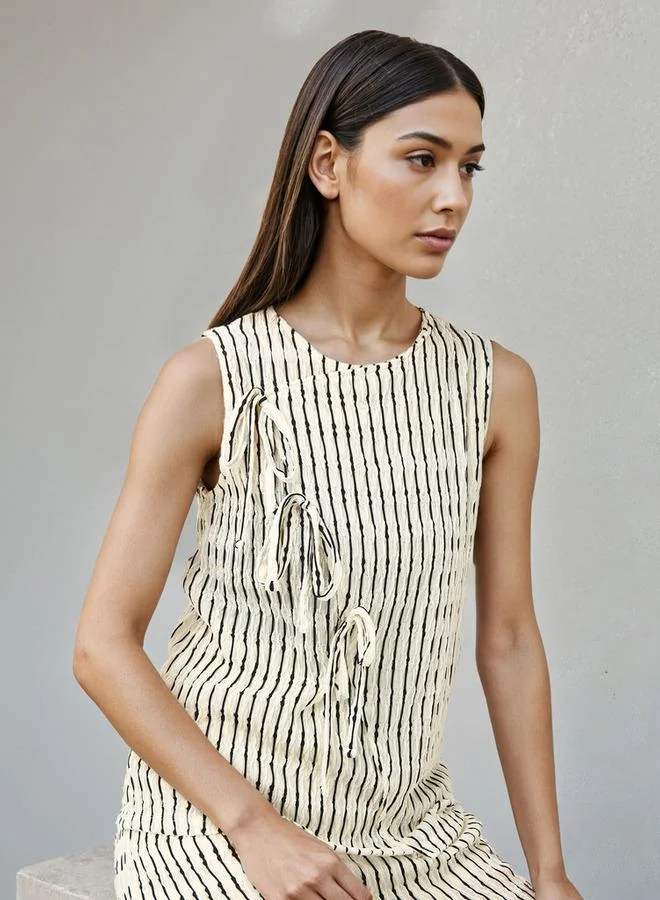 2Xtremz 2Xtremz Textured Sleeveless Top