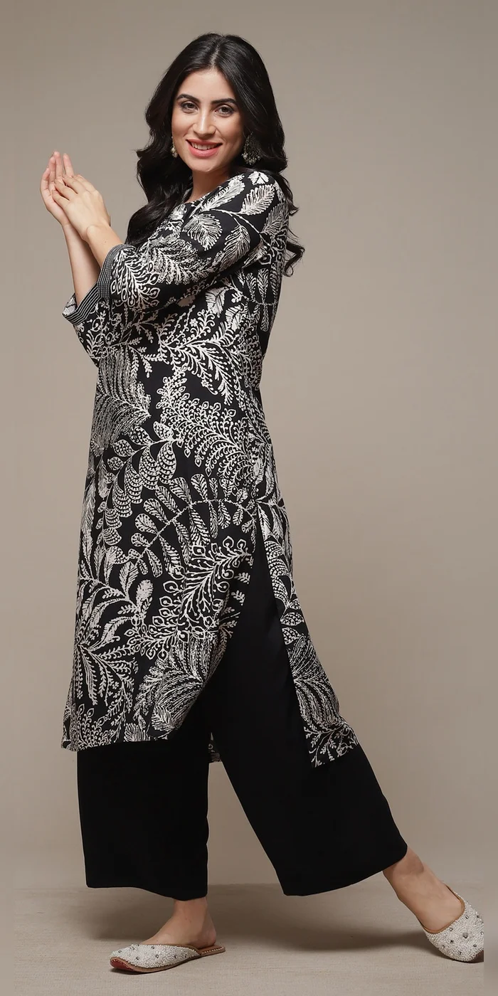 Women Black Liva Straight Printed 2 Piece Set