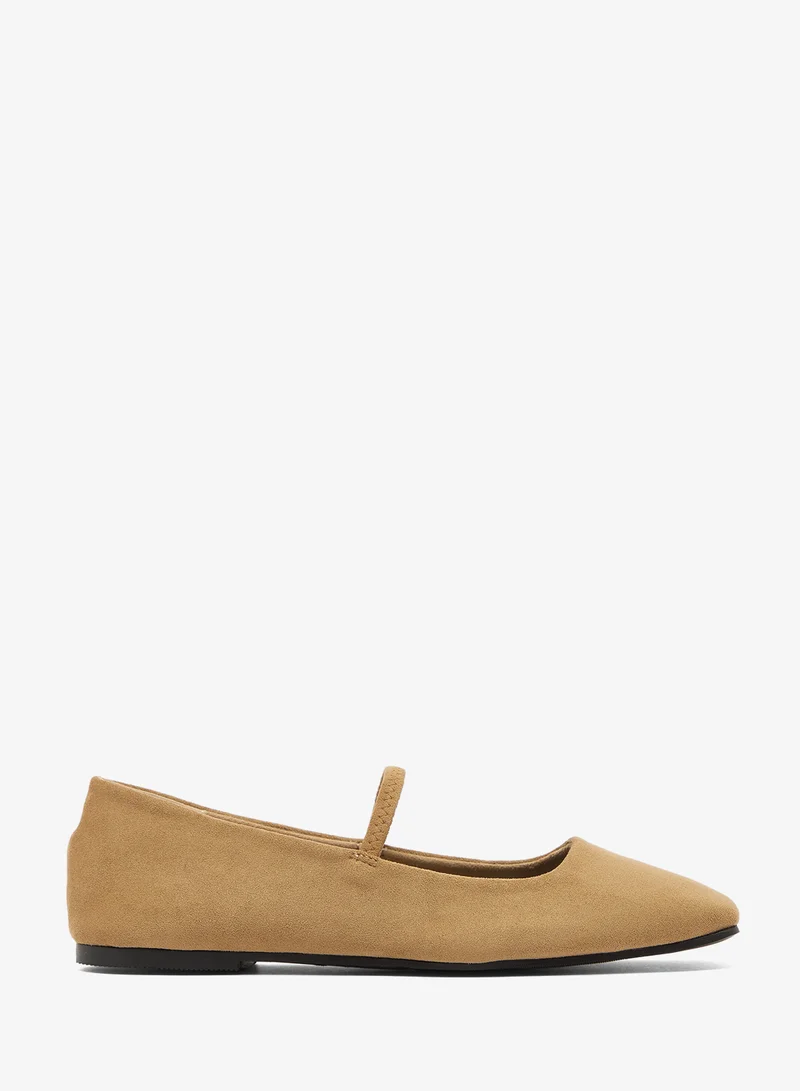ريد Aylani Ballerinas