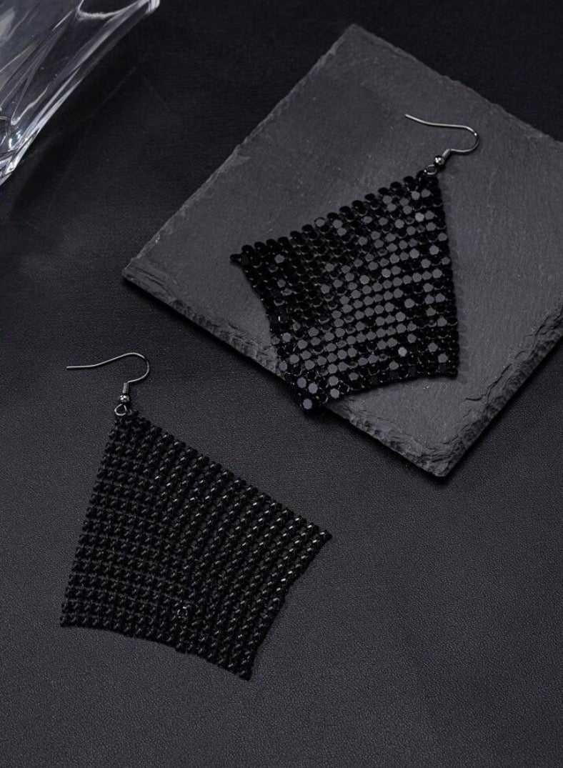 إيكوال حلق أذن نسائي طويل بتصميم انيق وعصري - Image 3