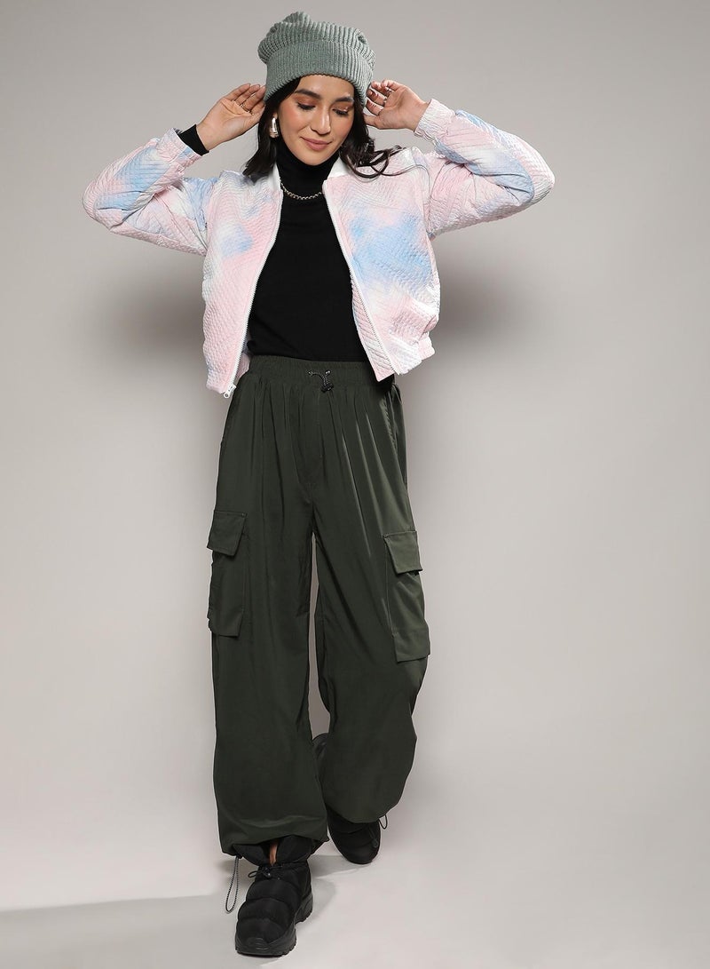 كامبوس سوترا سترة نسائية منتفخة مبطنة باللونين الأزرق الفاتح والوردي الفاتح ومصنوعة من الألماس الصغير - Image 5