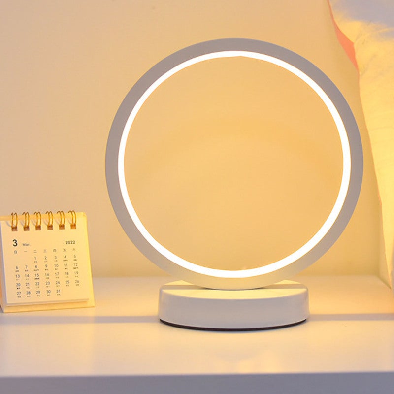 مصباح طاولة دائري أبيض بتصميم شمالي بسيط LED مصباح بجانب السرير - مصباح ليلي موفر للطاقة ومريح للعينين وديكوري لغرفة النوم وغرفة المعيشة - Image 2