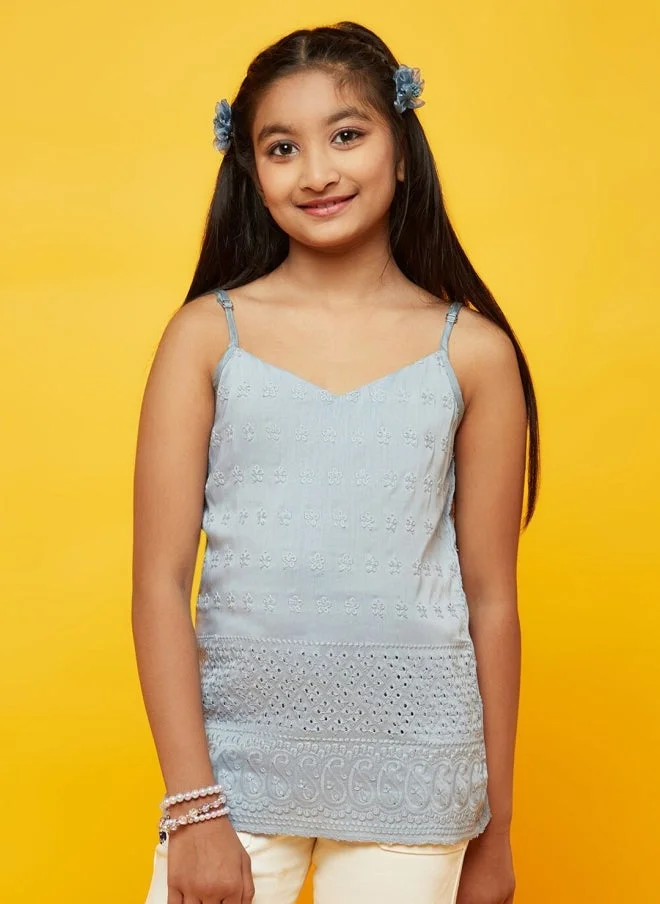 أيه كيه إس بلوزة بدون أكمام مطرزة بالزهور للبنات