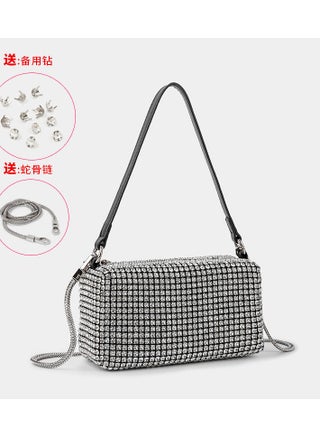 Minimalist And Fashionable Dinner Bag - pzsku/ZA6B39721508000F92ABCZ/45/_/1715333268/cadb7abc-c149-4554-9ed2-91f9a2bb900e