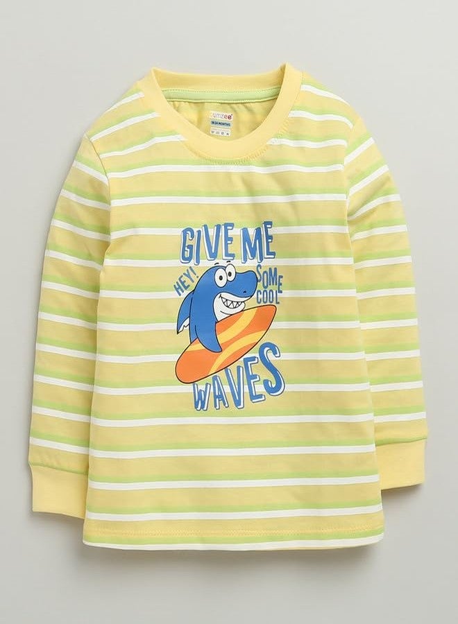 BUMZEE طقم بيجاما وقميص قطني بأكمام طويلة للأولاد من BUMZEE باللونين الأصفر والأخضر الليموني - مقاس 18-24 شهرًا (Peb10389E-ylw) - Image 2
