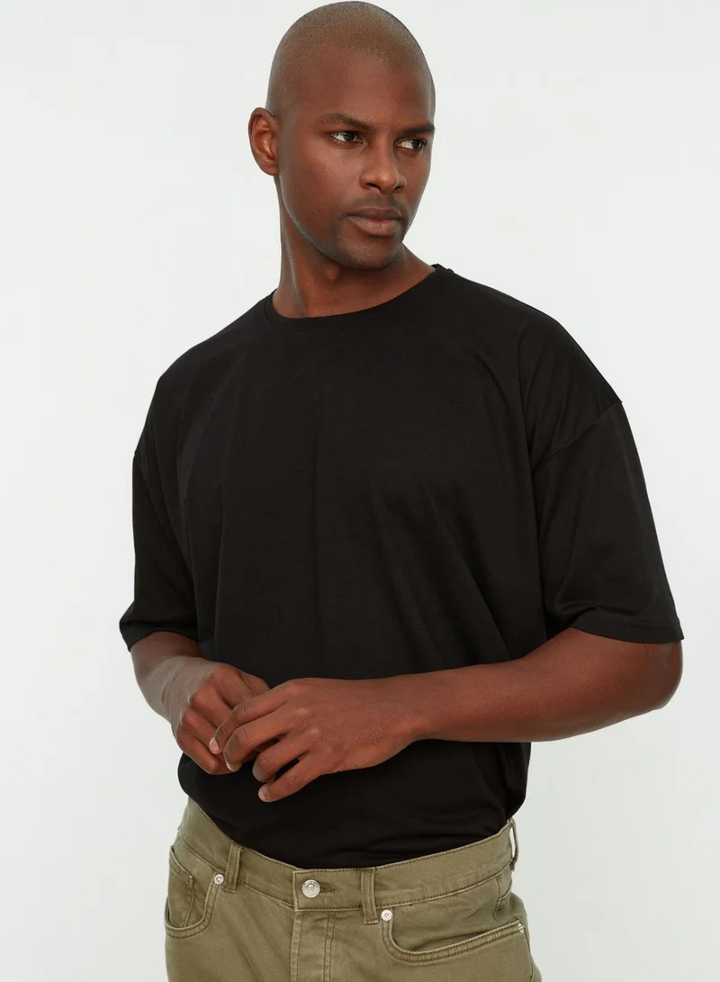 trendyol Essential Crew Neck T-Shirt