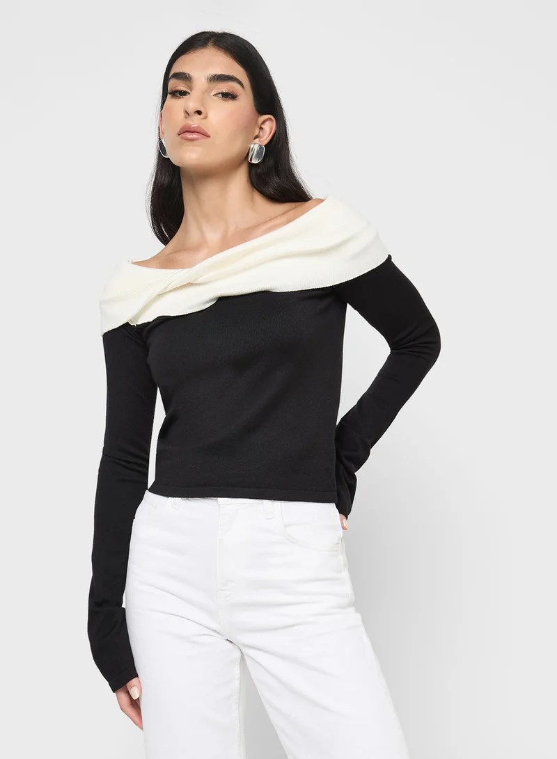 ايلا Off Shoulder Sweater